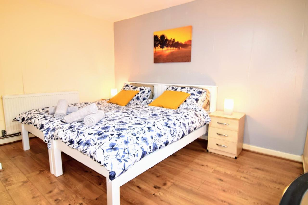 The Chinatown Home - Private Garden, Netflix, Bbq & Bar Birmingham Dış mekan fotoğraf